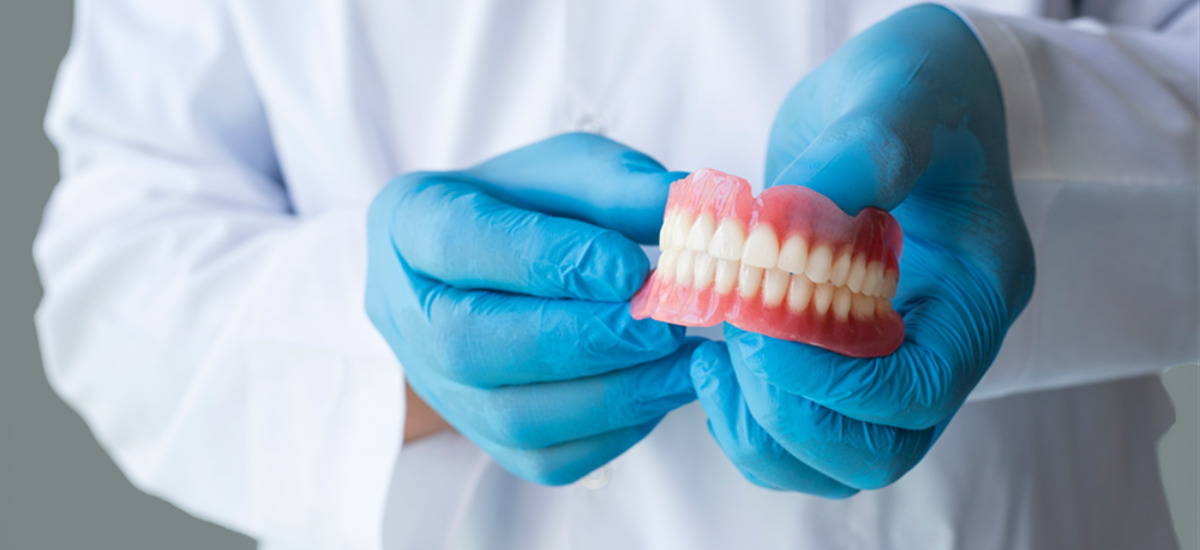 見た目と機能の両立 ― 審美インプラントへのこだわり