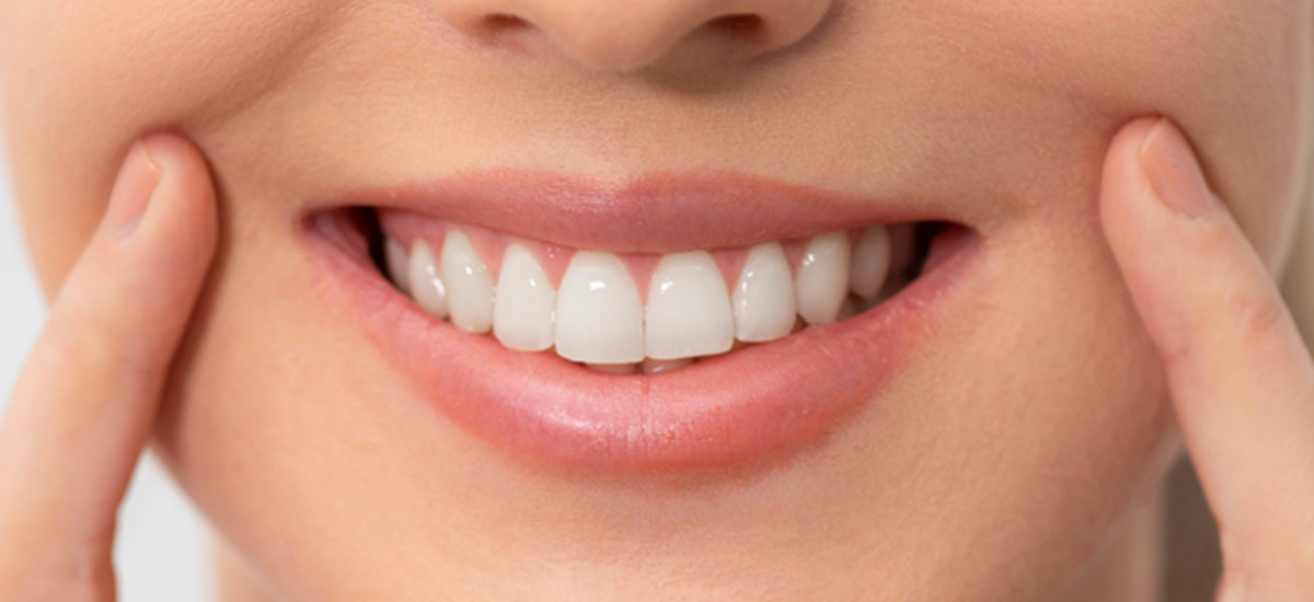 歯が黄ばむ主な原因